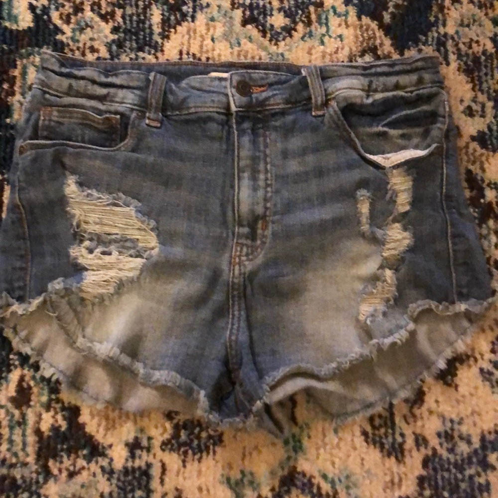 LULU High Rise Cut Off Shorties